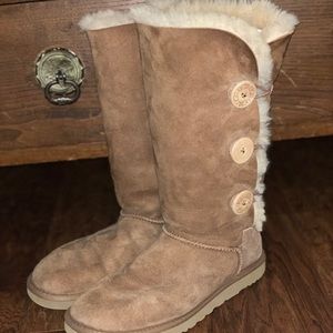 Size 8 UGG boots